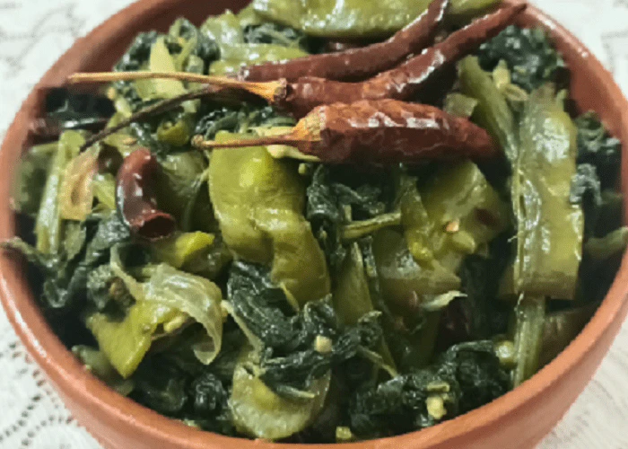 Lau Shaak Sheem (Bottle Gourd Leaf & Beans)