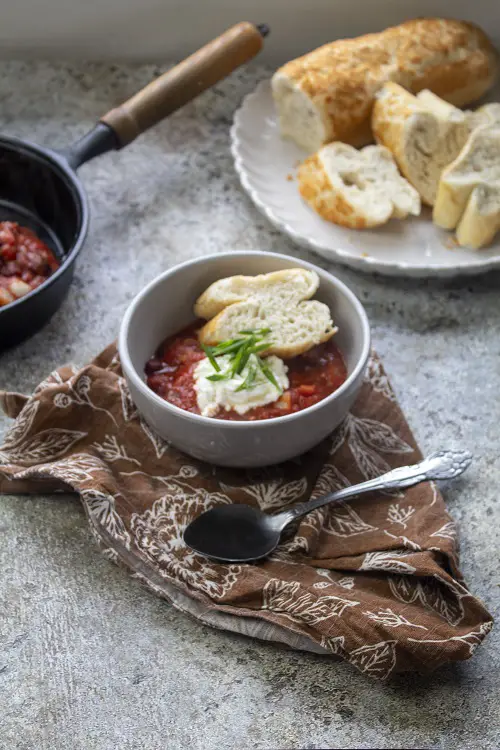 Spiced Red Bean Chili with Cinnamon and Clove